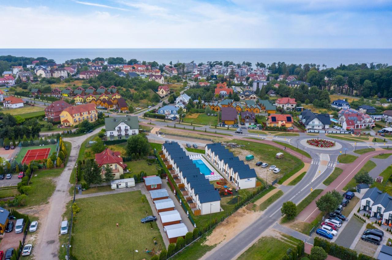 Amber Resort Ревал Екстериор снимка