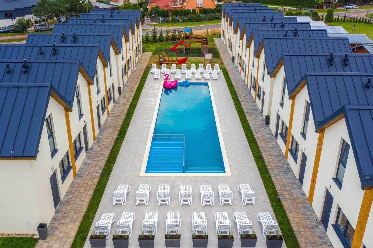 Amber Resort Ревал Екстериор снимка